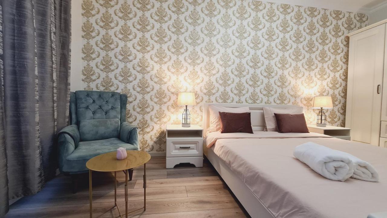 Апартаменти 5* Luxury Near Avram Iancu Sq New. Private Parking Клуж-Напока Екстер'єр фото