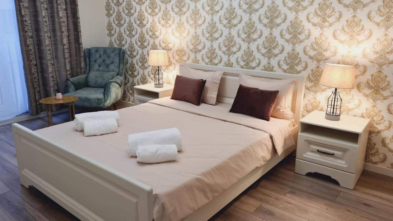 Апартаменти 5* Luxury Near Avram Iancu Sq New. Private Parking Клуж-Напока Екстер'єр фото