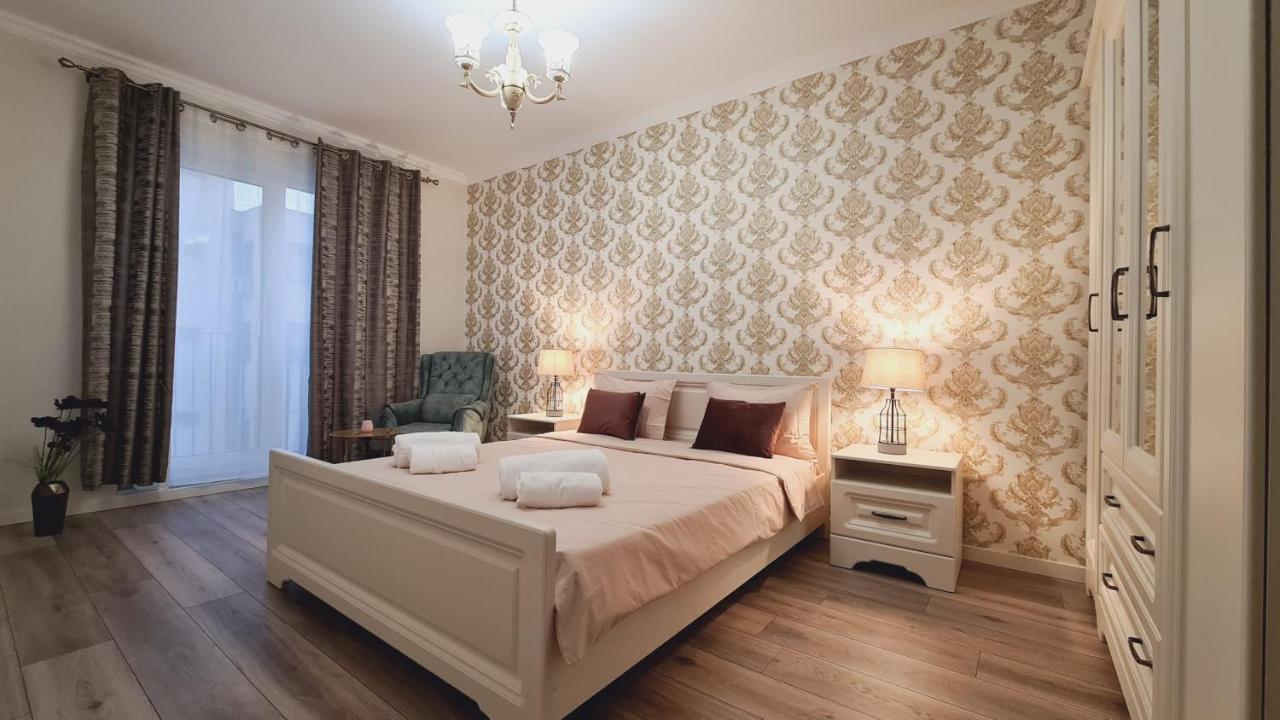 Апартаменти 5* Luxury Near Avram Iancu Sq New. Private Parking Клуж-Напока Екстер'єр фото