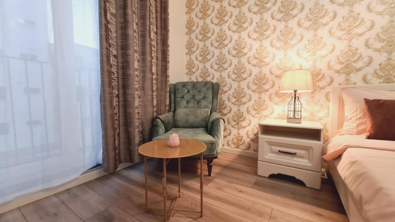 Апартаменти 5* Luxury Near Avram Iancu Sq New. Private Parking Клуж-Напока Екстер'єр фото